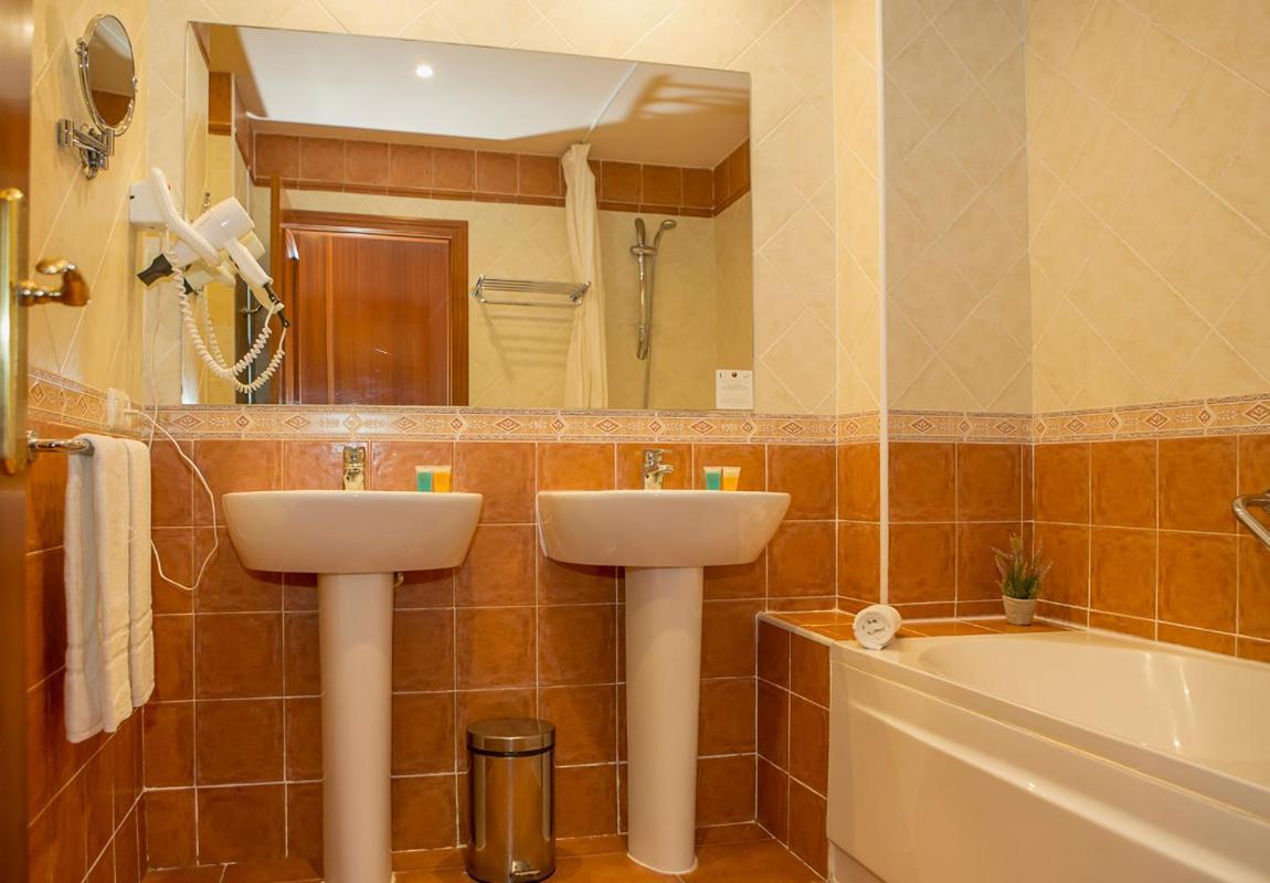 Hotel Wellness Marbella Hills Ojén Eksteriør billede